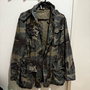 Free People Camo Jacket - like new